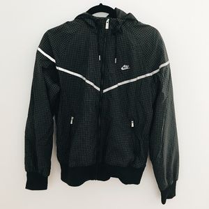Nike Womens Windbreaker